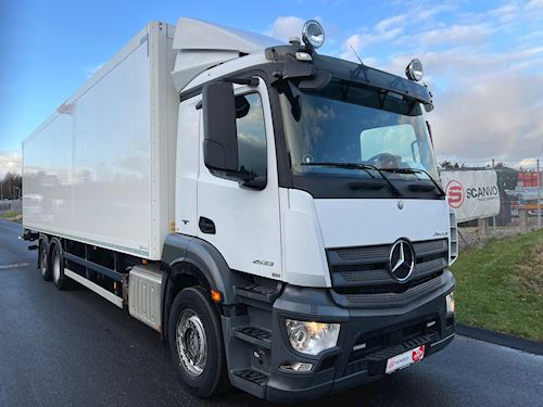 Mercedes-Benz Antos 2533 L, Fast kasse